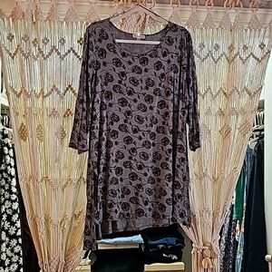 Grey rose top (3 For $20)